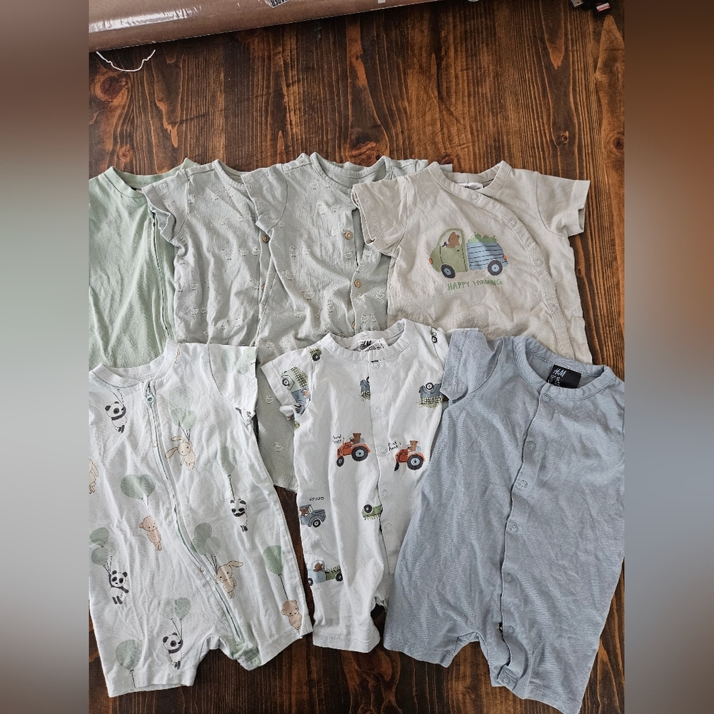 H&M Baby Romper Bundle in Pastel Colors